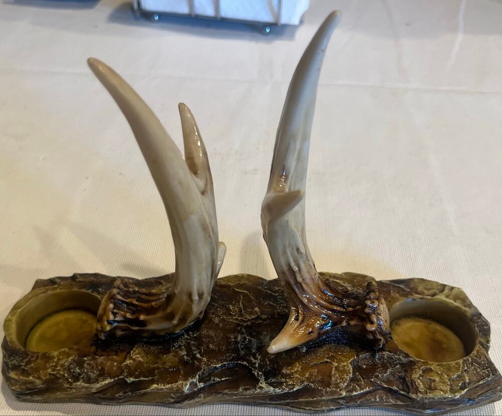 Rivers Edge Products #520 Faux Antler Napkin Holder Base Only - Good Cond - Picture 1 of 2